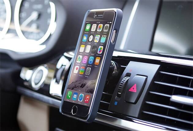 Какой держатель для телефона в машину лучше купить?