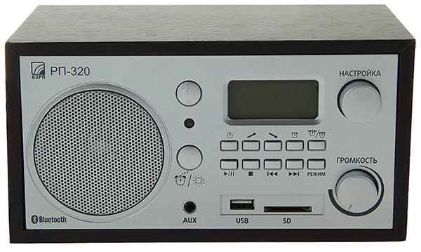 Стационарный радиоприемник обычно имеет звук лучше, чем у портативного