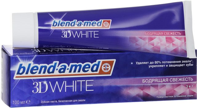 Blend-a-med 3D White