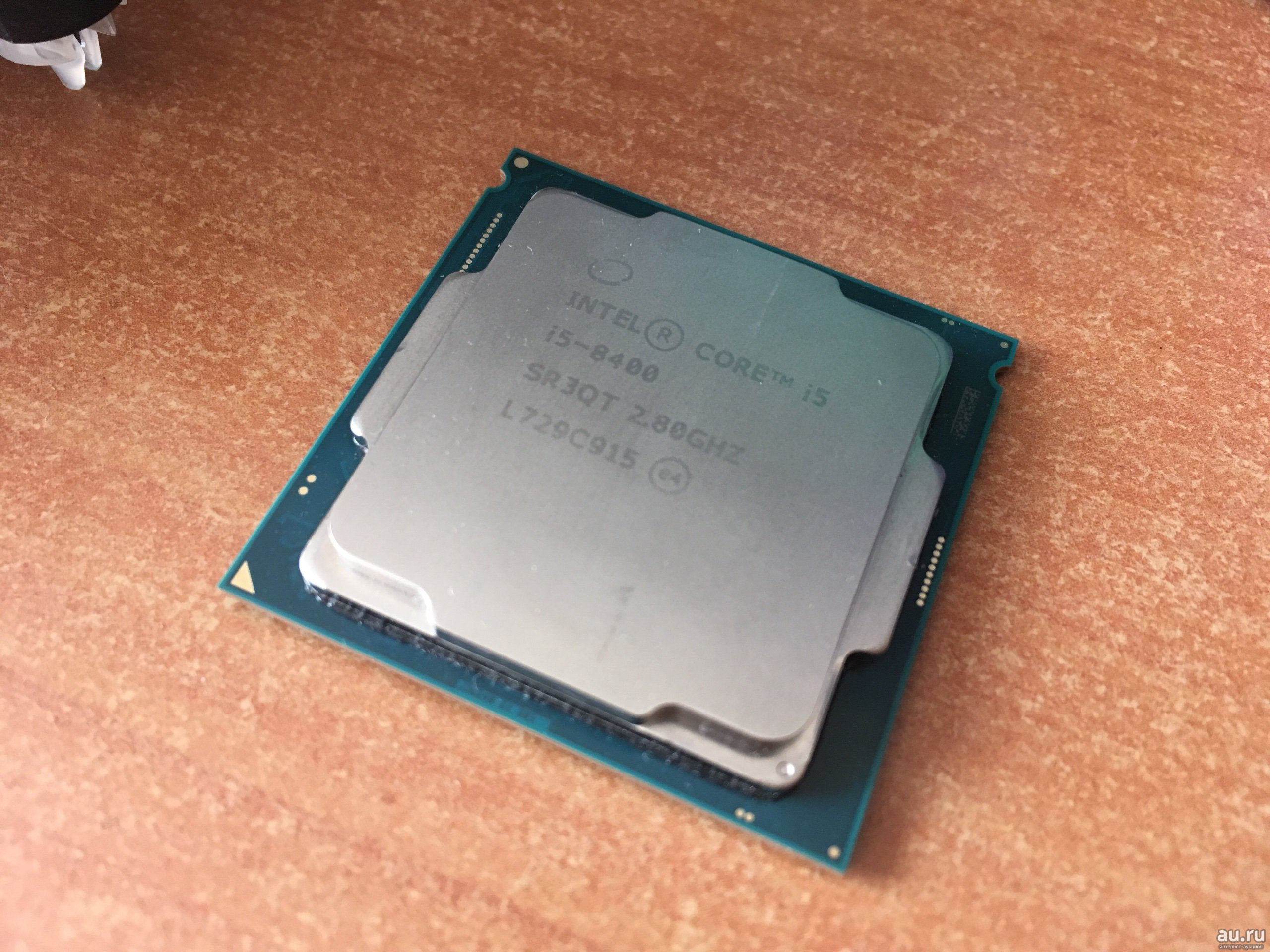 Интел коре 8400. I5 8400k. Процессор Intel Core i5-8400. Intel i5 8400. Intel Core i3 2110.