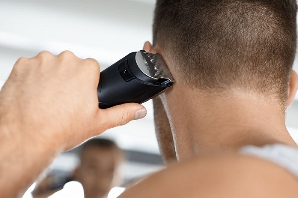 Машинка для стрижки волос дает возможность придать прическе безупречный вид